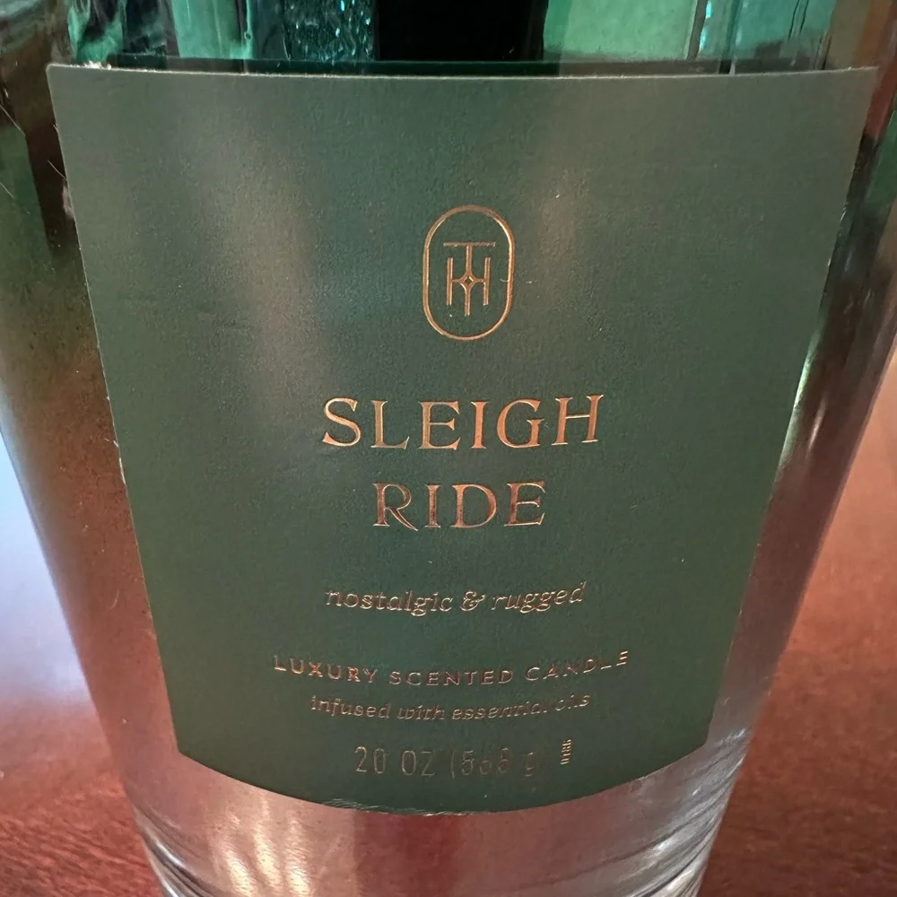 Threshold Sleigh Ride Holiday Candle Green Silver NWT